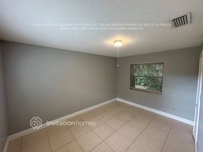 Building Photo - 17602 Bridle Ln