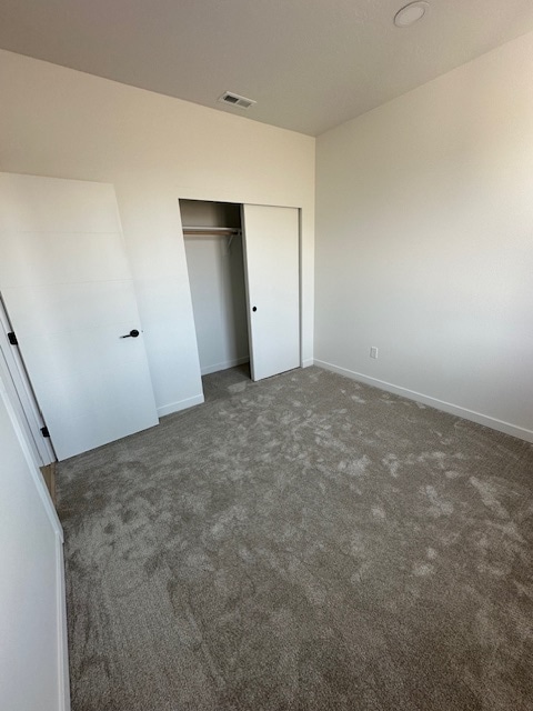 Building Photo - 425 War Room Ct