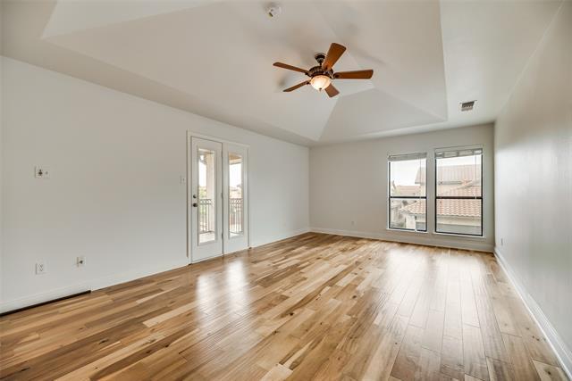 Building Photo - 6755 San Fernando