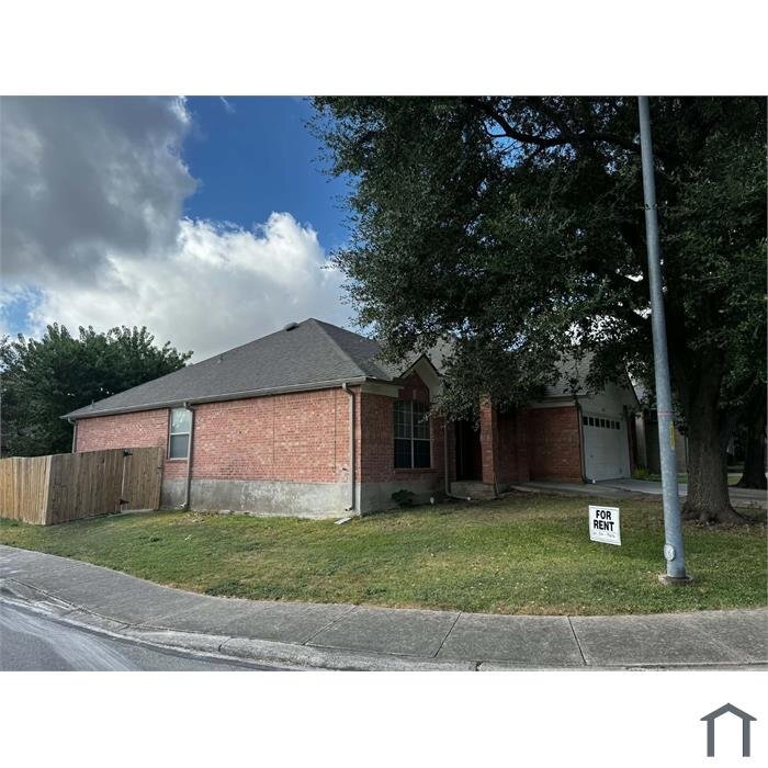 Building Photo - 4822 Aspen View