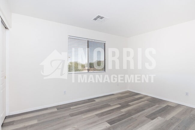 Building Photo - Beautiful Two Story Home Available Now!