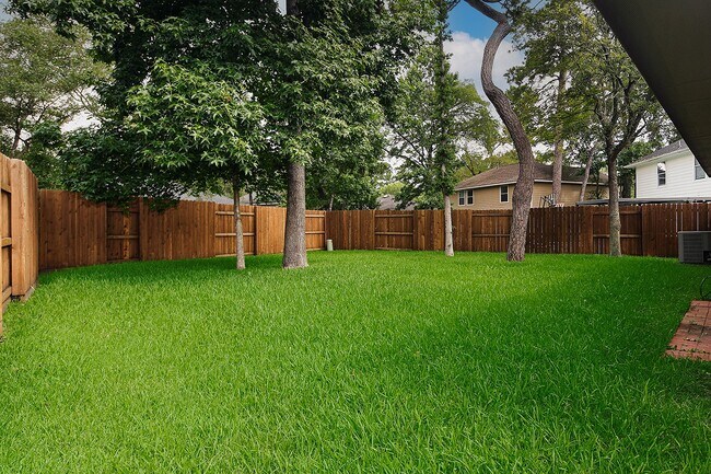Building Photo - 139 S Vesper Bend Cir