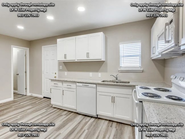 Building Photo - 3014 Poplar St