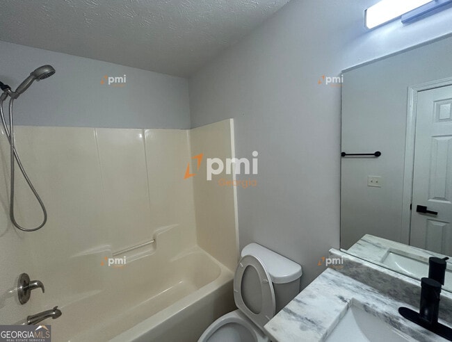 Building Photo - 304 Klinetop Dr