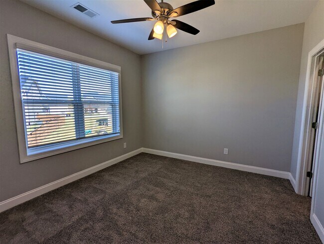 Building Photo - 46 Yellow Pne Ln