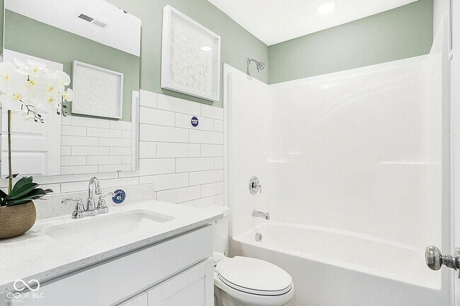 Building Photo - 3152 Glasgow Pl