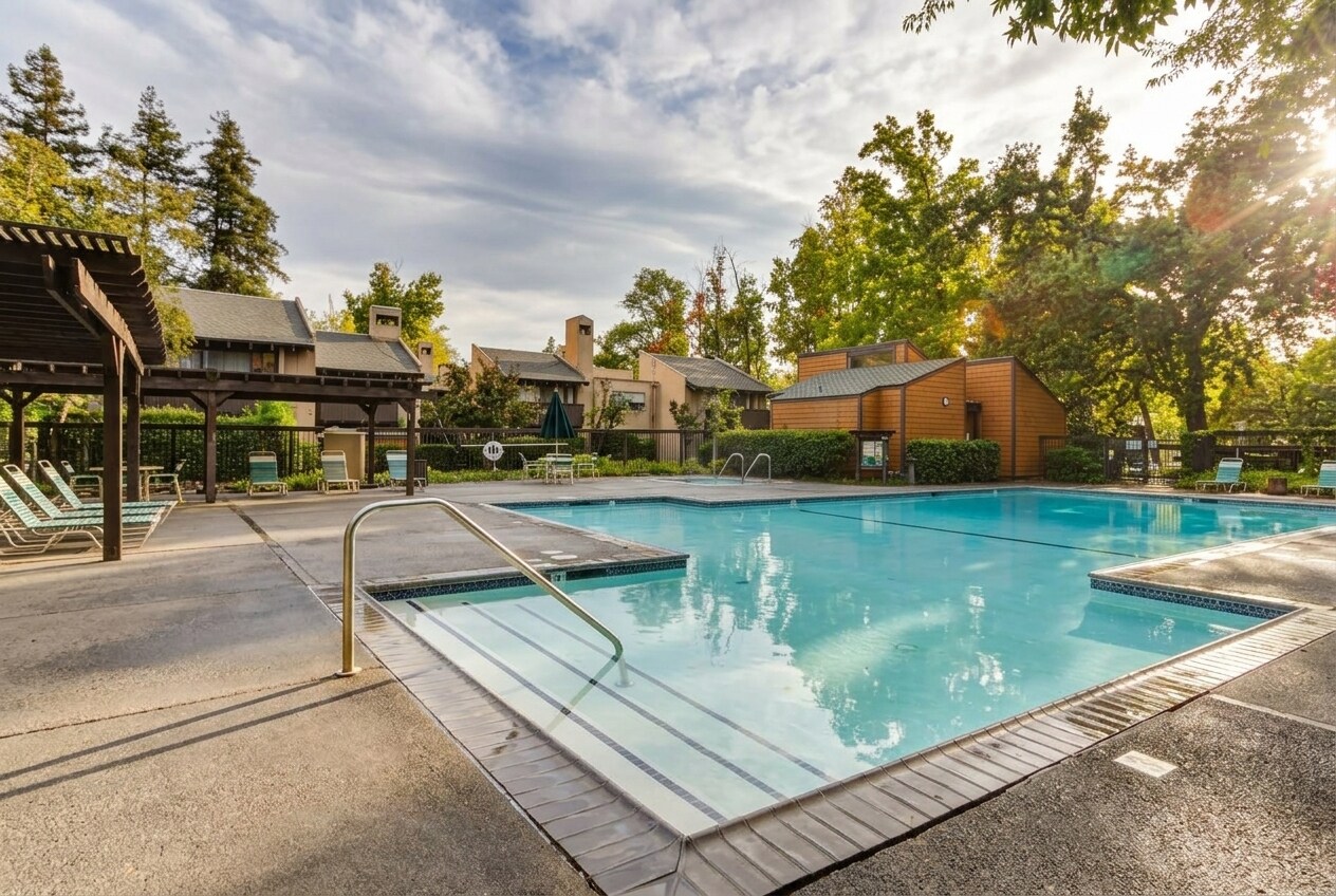 Building Photo - 796 Woodside Ln E