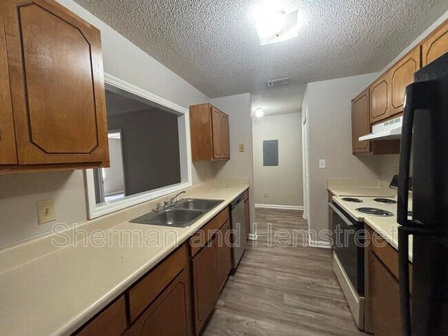Building Photo - 322 Commons Dr