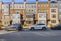 Building Photo - 13538 Sayward Blvd