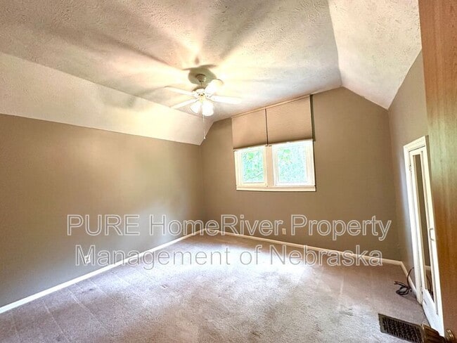 Building Photo - 1009 N 49th Ave