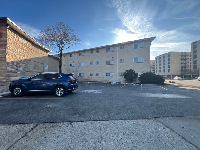 Building Photo - 7740 Harvard St