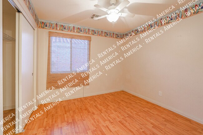 Building Photo - 1104 S 238th Dr