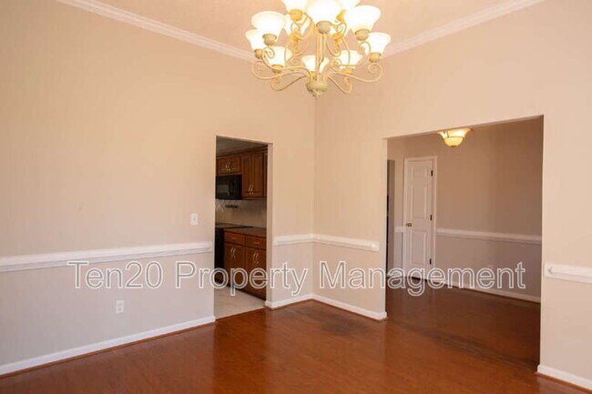 Building Photo - 177 Richardson Rd