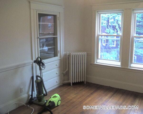 Building Photo - 95 Beacon St