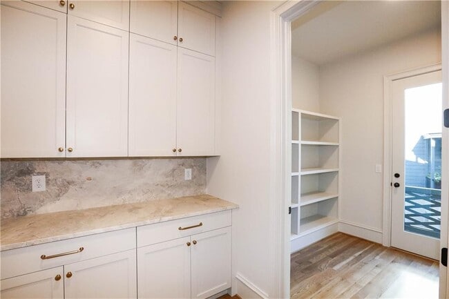 Building Photo - 96 Sheridan Dr NE