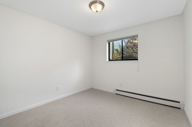 Building Photo - South Boulder 2-bedroom, 2-bath condo with...