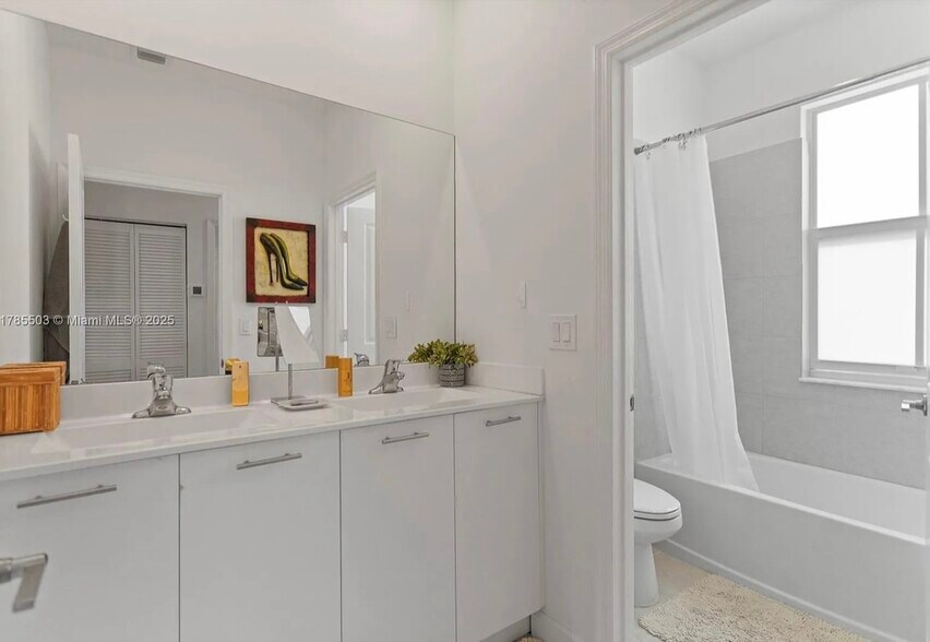 2nd Flr. Bathroom - 2453 NW 131st Cir