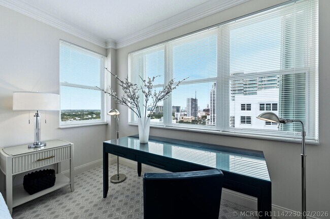 Building Photo - 1801 S Flagler Dr