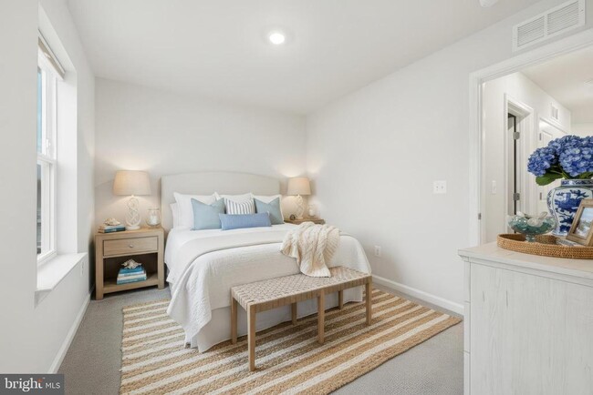 Building Photo - 336 Mineral Springs Rd