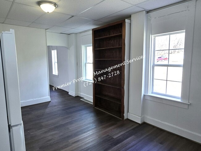 Building Photo - 416 E Reynolds St