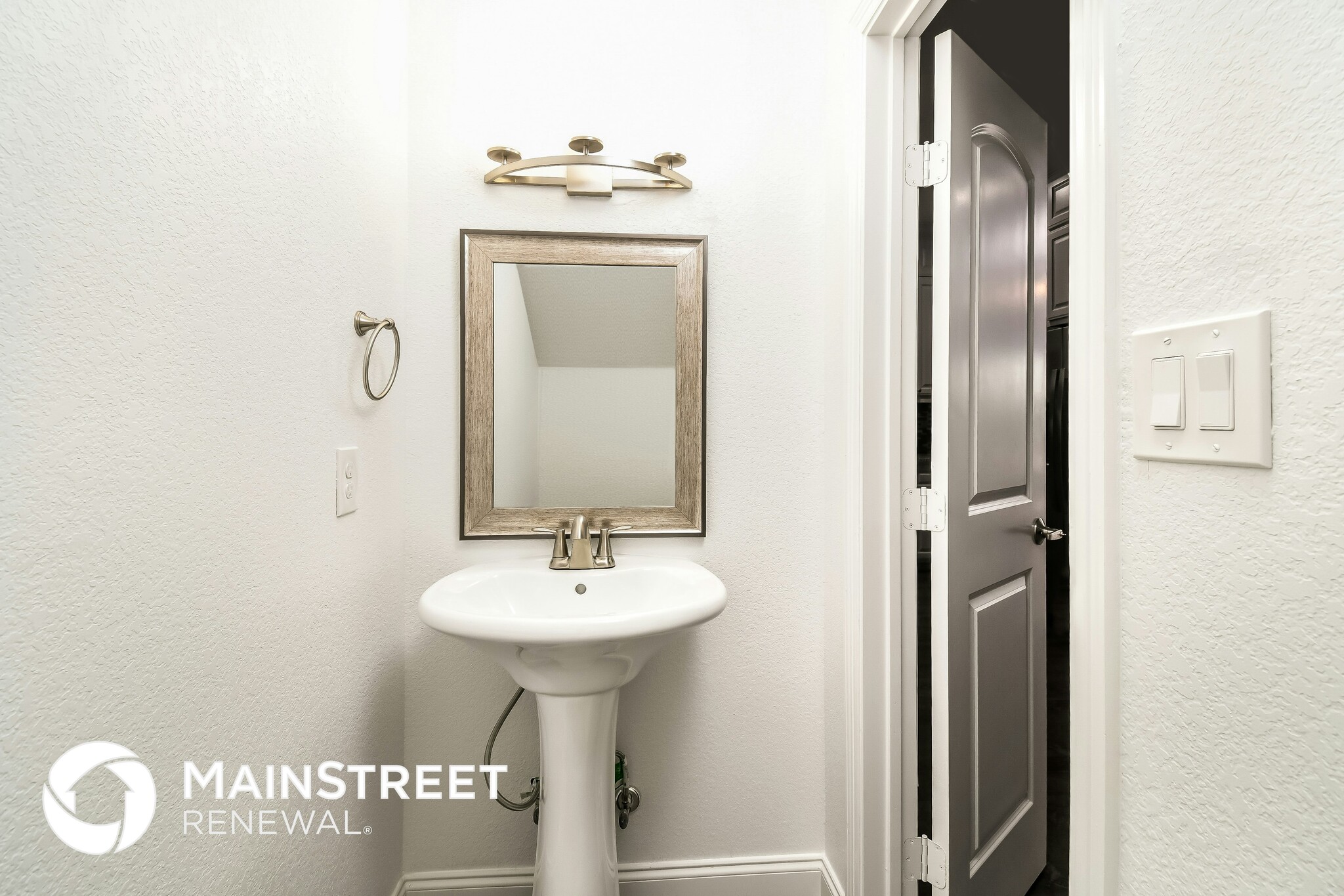 Building Photo - 1202 Alisa Ln.