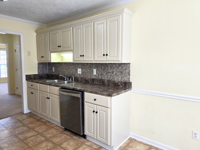 Building Photo - 1764 Tamarind Way