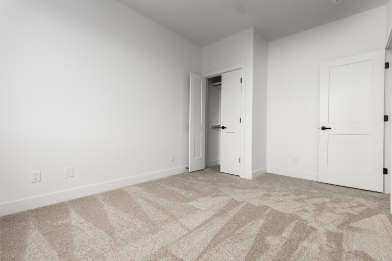 Building Photo - 2026 W 380 S