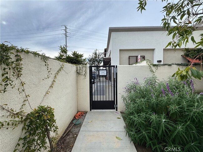 Building Photo - 2626 Glamis Ct