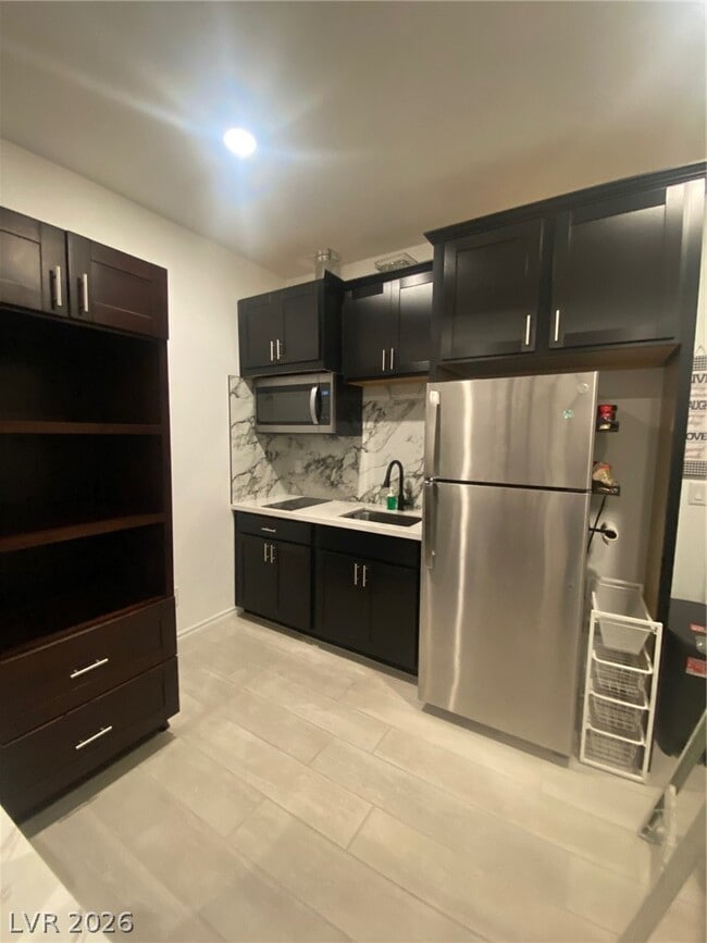 Building Photo - 3791 McLeod Dr