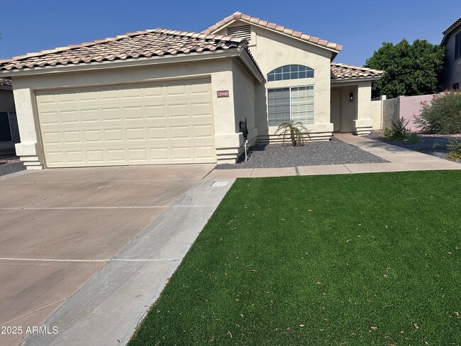 Primary Photo - 21940 N 69th Dr