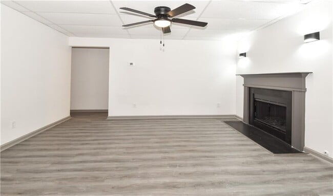 Building Photo - 2582 Candler Way