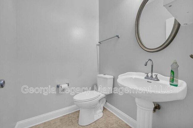 Building Photo - 816 Kaitlyn Dr