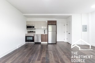 Building Photo - 5651 N Ashland Ave