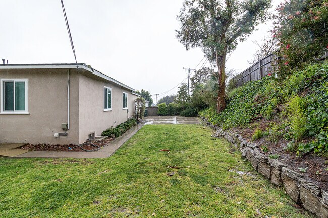 Building Photo - 10745 Stephon Terrace