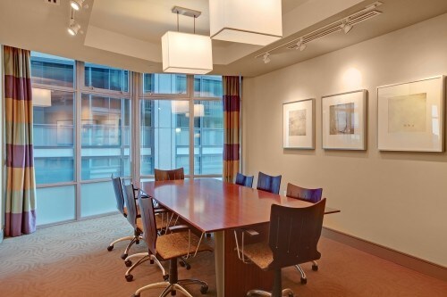 Building Photo - The Cosmopolitan - 1 bedroom + den