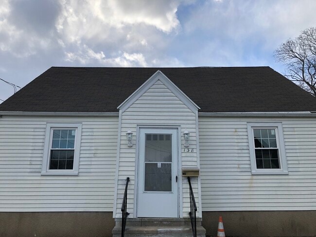 Primary Photo - 138 Ruane St