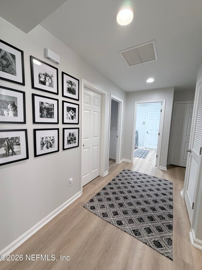 Building Photo - 4014 Cedar Bluff Ln