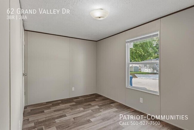 Building Photo - 62 Grand Valley Dr