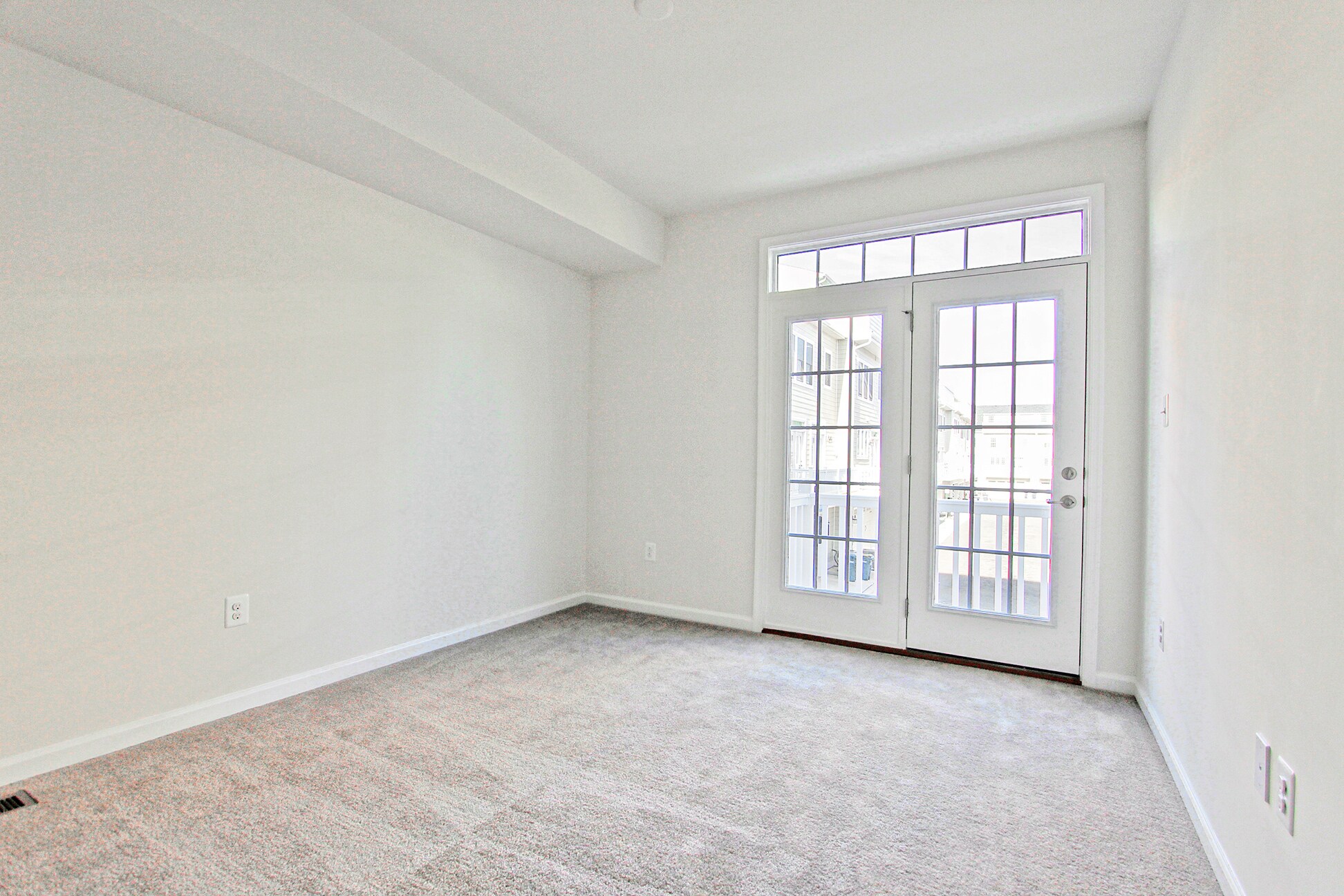 Building Photo - 13652 Endeavour Dr