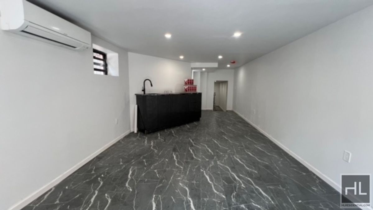 Building Photo - 100% GUT RENOVATED DUPLEX  with PRIVATE GA...