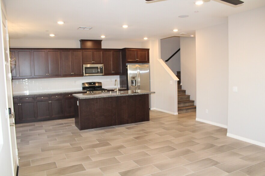 Building Photo - 7579 Spitfire St