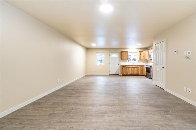 Building Photo - New Construction 2 Story 2 bedroom 1 bath side by side apartment in town