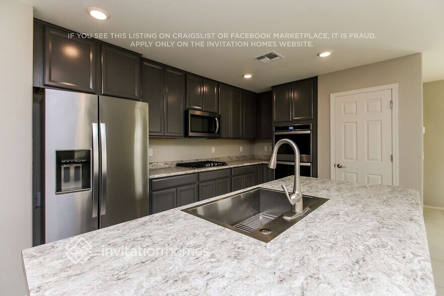 Building Photo - 36419 W San Ildefanso Ave