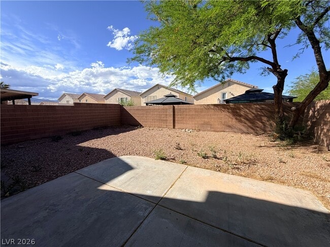 Building Photo - 8816 Winter Sky Ave