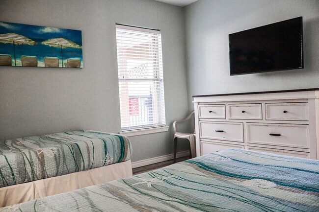 Building Photo - 2401 Gulf Blvd