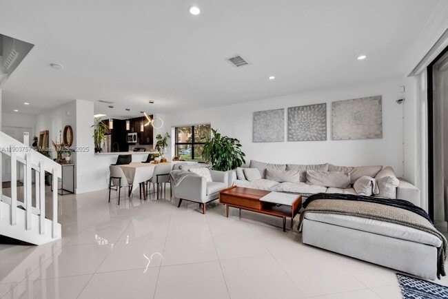 Building Photo - 10731 NW 14th St