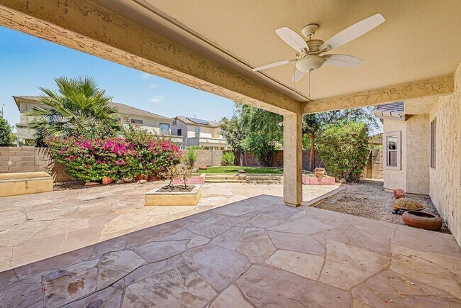 Building Photo - 472 W Pelican Dr