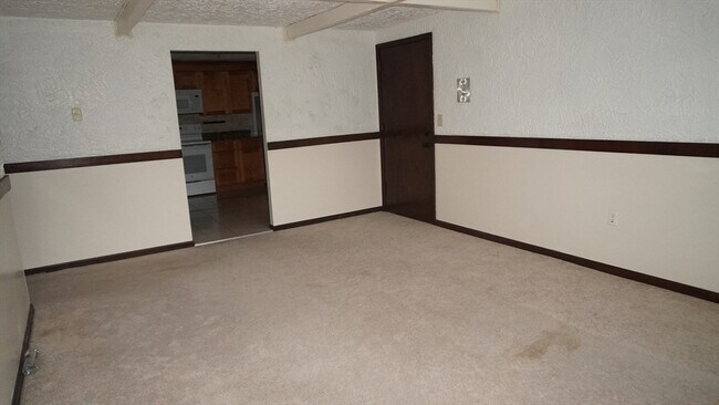 Building Photo - 53 Swanson Ct