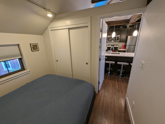 Building Photo - 1044 N Pennsylvania St