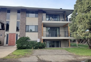 Building Photo - Beautiful 2B/2B Apartment Available Now!